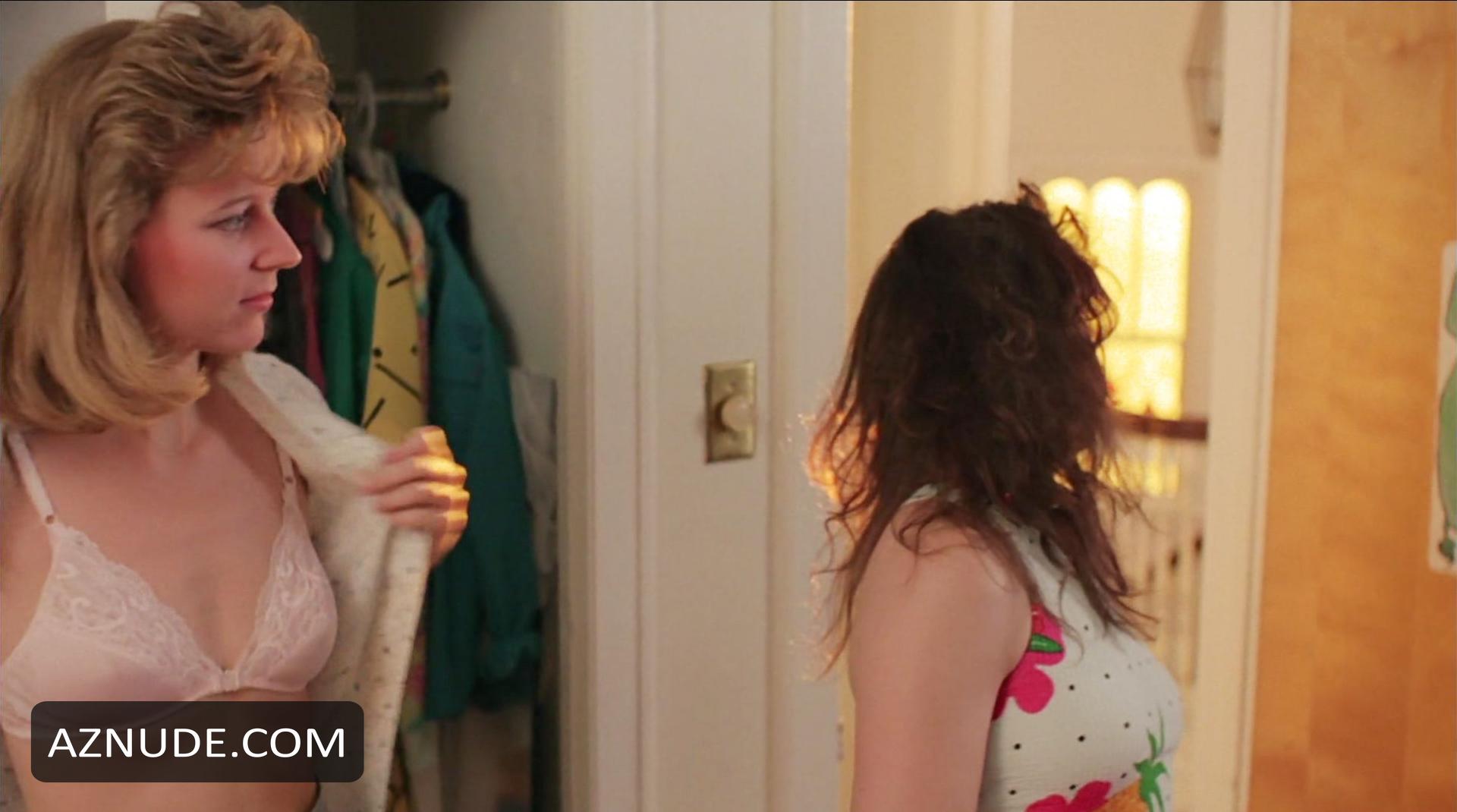 Wendy Martel in Sorority House Massacre, photo 11
