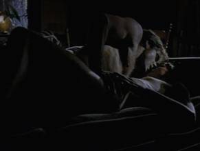 Polly Shannon in The Girl Next Door, photo 18