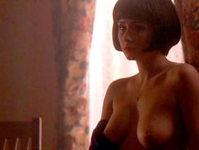 Nina Siemaszko in Wild Orchid 2, photo 17