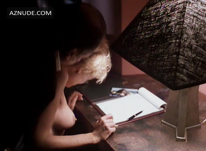 Kelly McGillis in Cat Chaser, photo 8