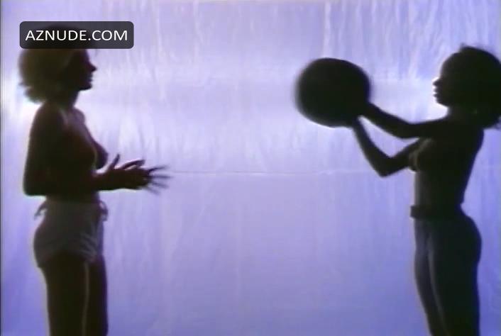 Lucy Adair in Knock Outs, photo 2