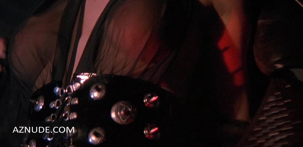 Isa Jank in Night Angel, photo 7