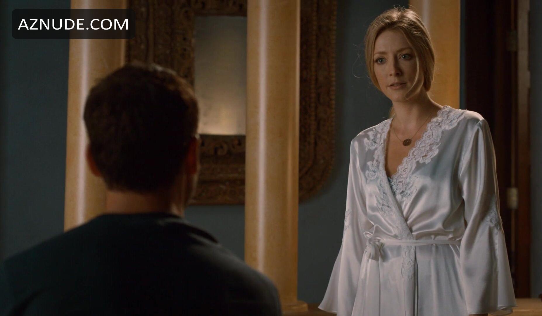 Jennifer Finnigan in Tyrant, photo 15