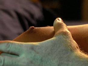 Polly Shannon in The Hunger, photo 19