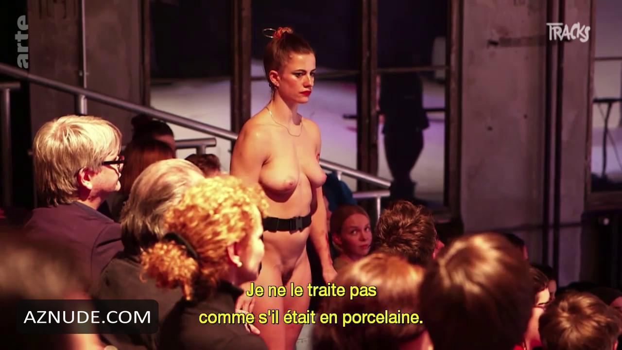 Flo Holzinger in Anti-ballet, photo 11
