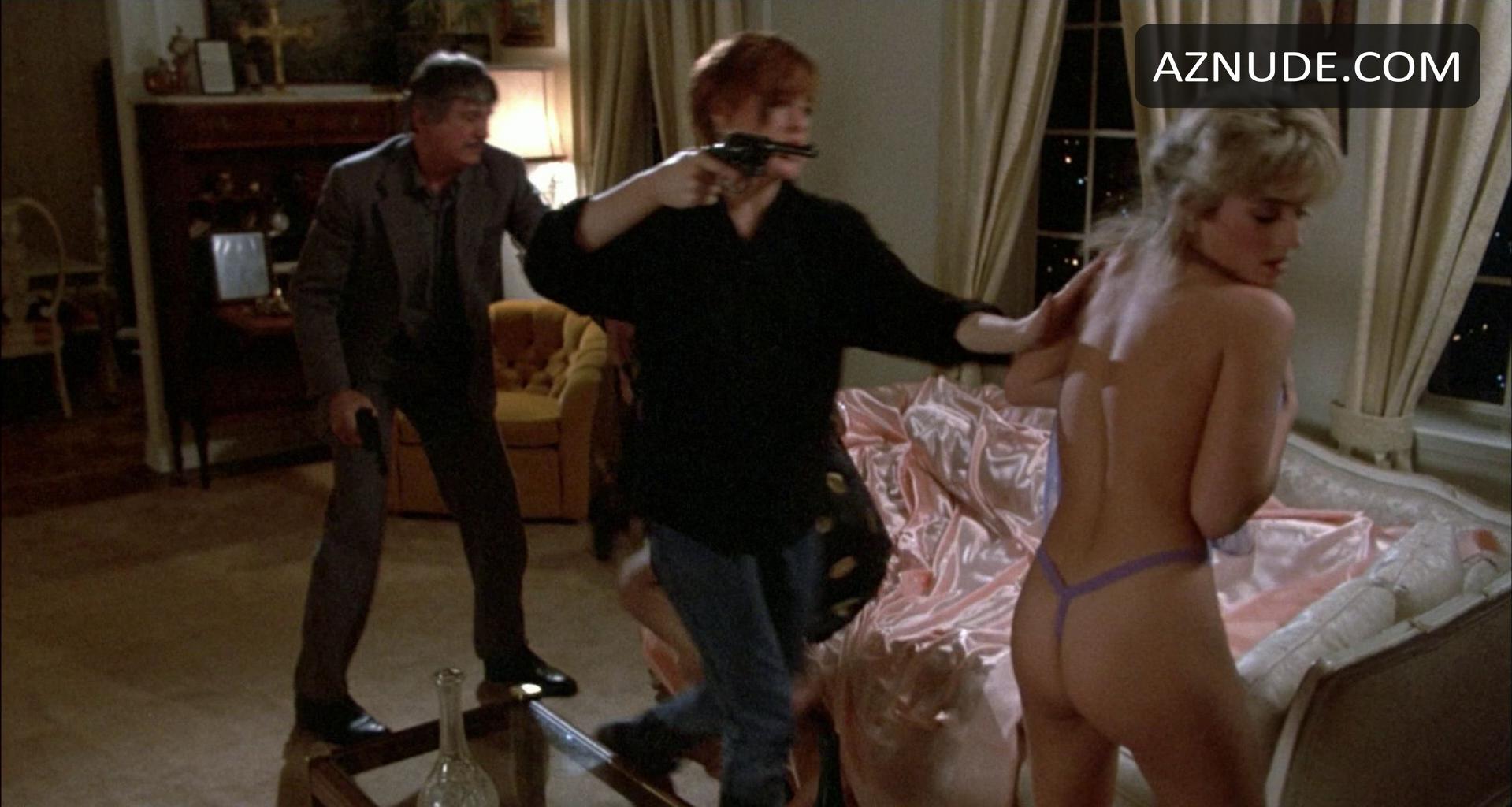 Lisa Lorient in Murphy's Law, photo 10