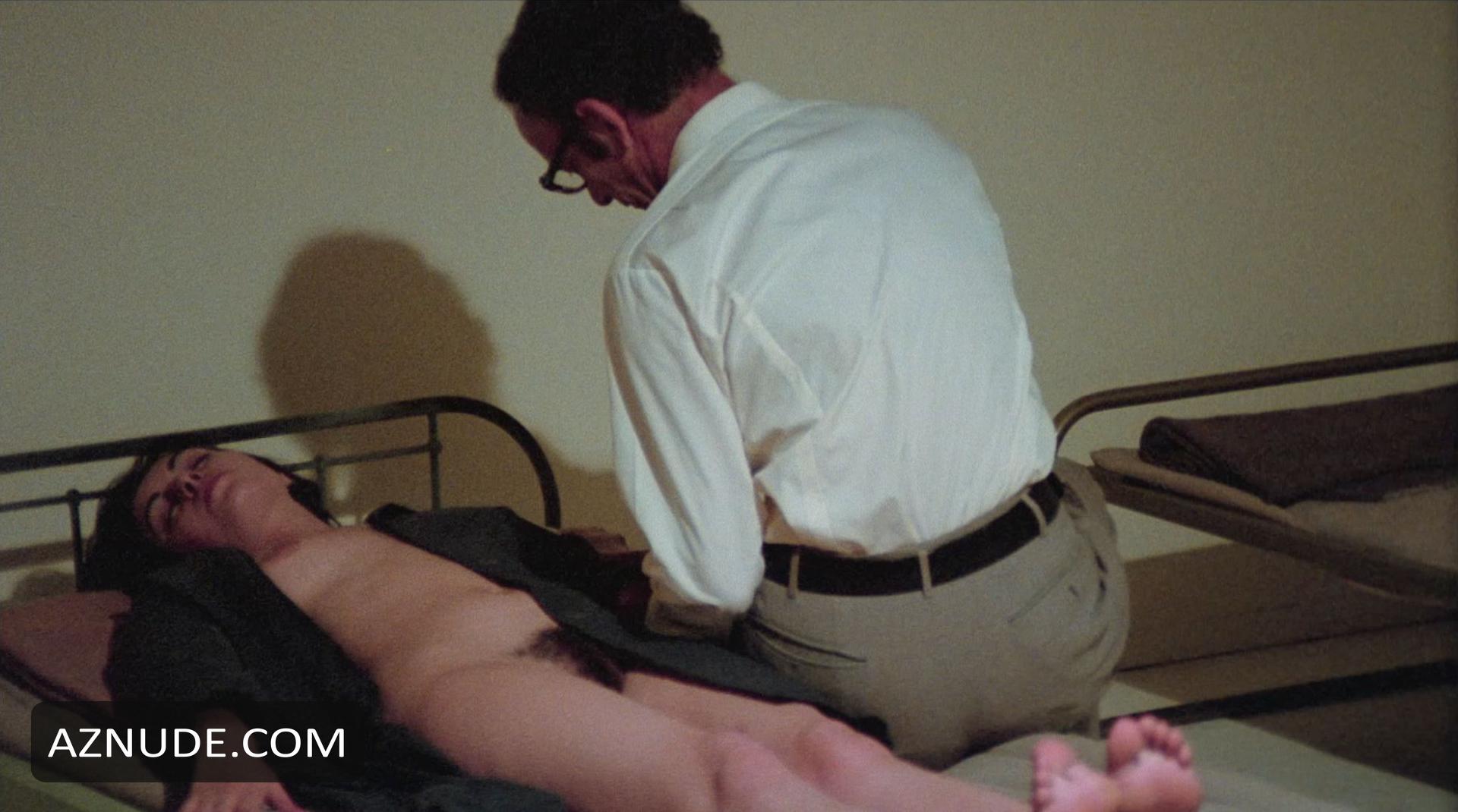 Lina Romay in Barbed Wire Dolls, photo 43