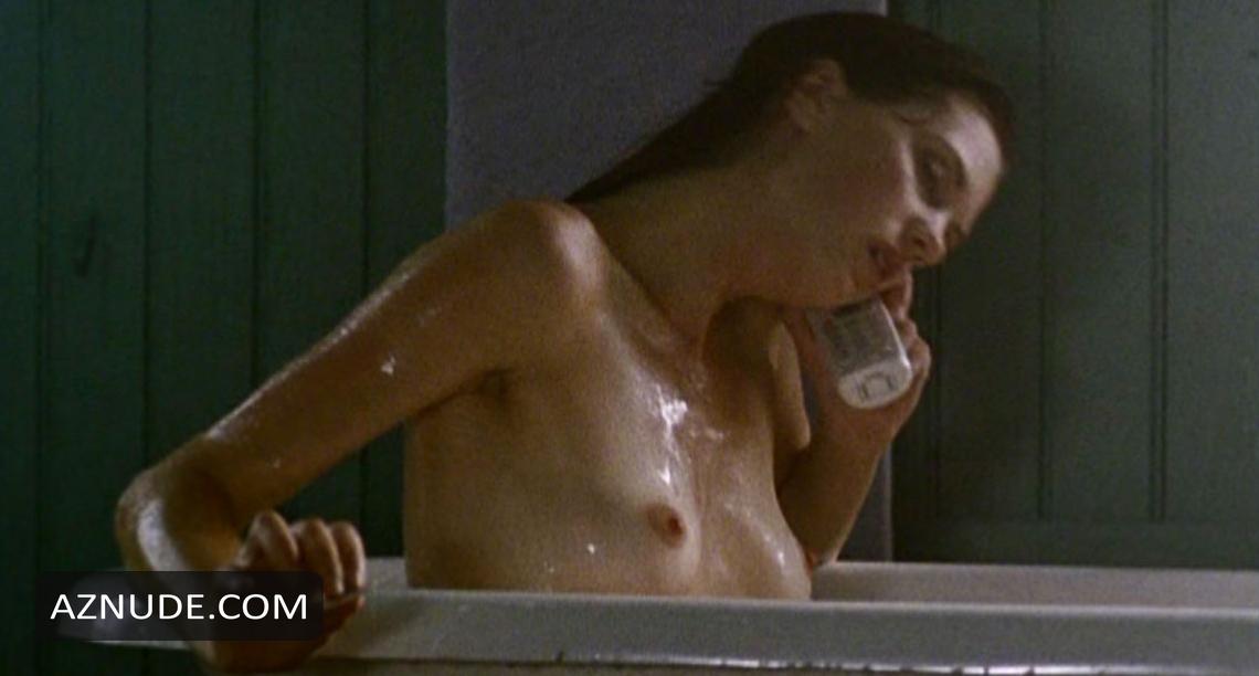 Lauren Lee Smith in Lie with Me, photo 16