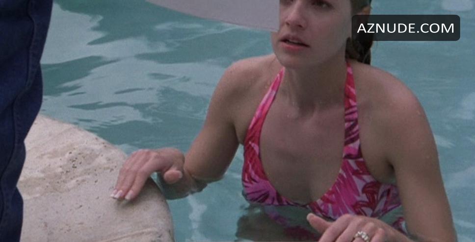 Megan Ward in Tick Tock, photo 2