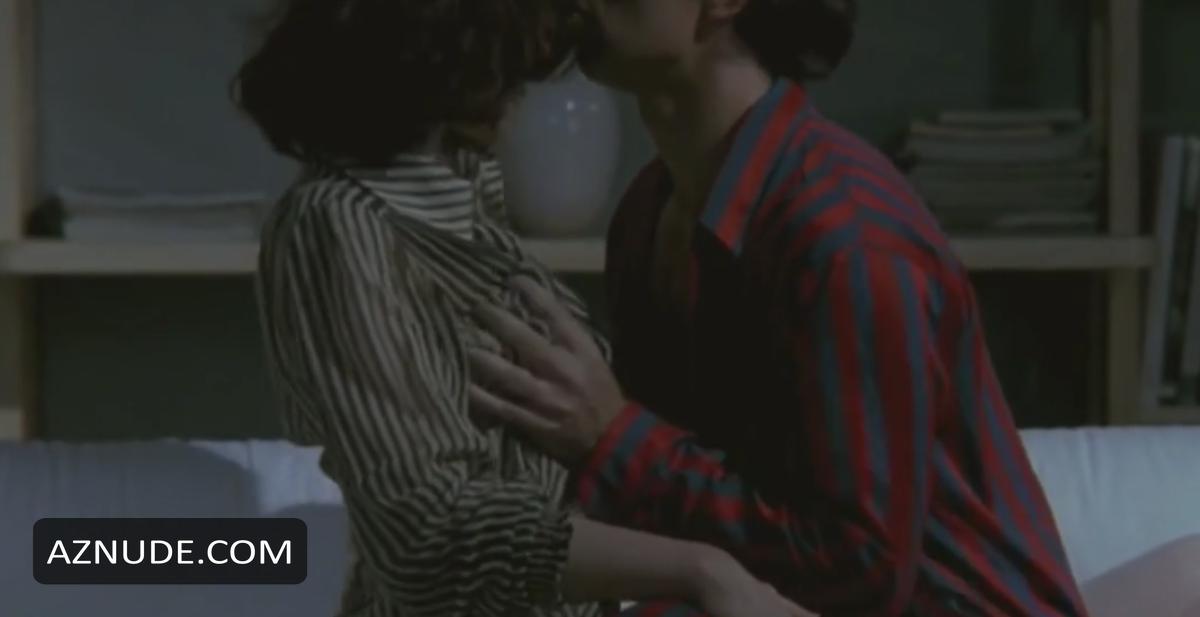 Claudia Koll in All Ladies Do It, photo 18