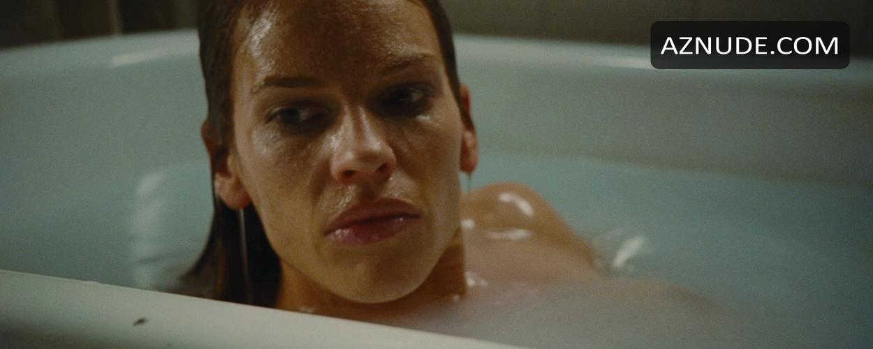 Hilary Swank in The Resident, photo 6