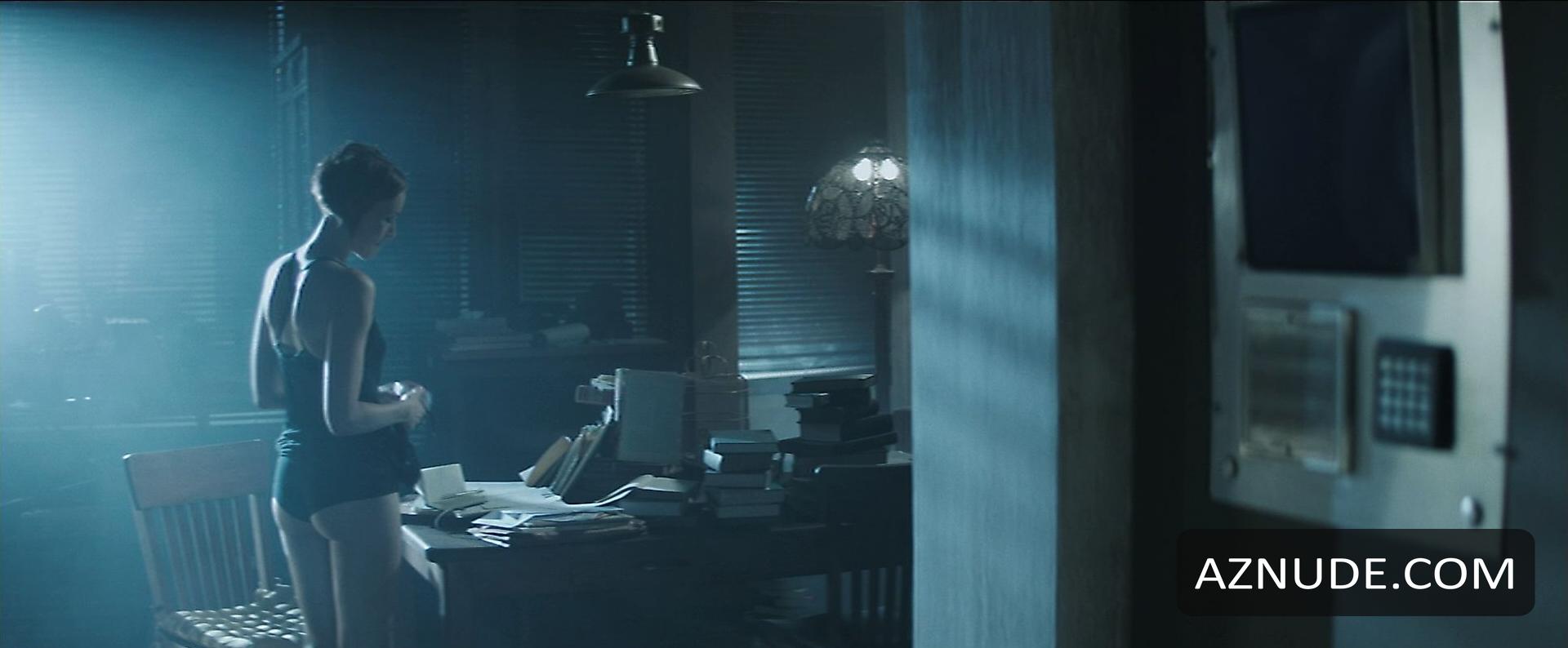 Brianne Davis in Synchronicity, photo 3