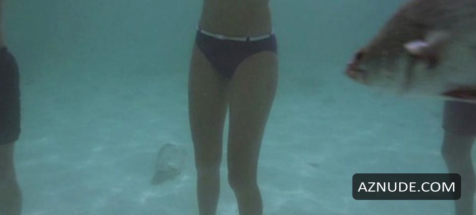 Virginie Ledoyen in The Beach, photo 4