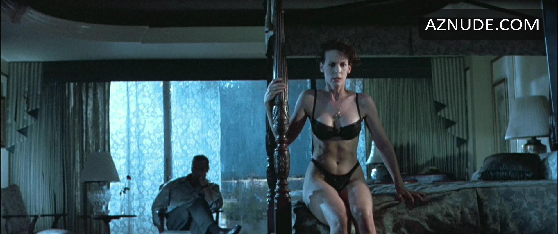 Jamie Lee Curtis in True Lies, photo 45