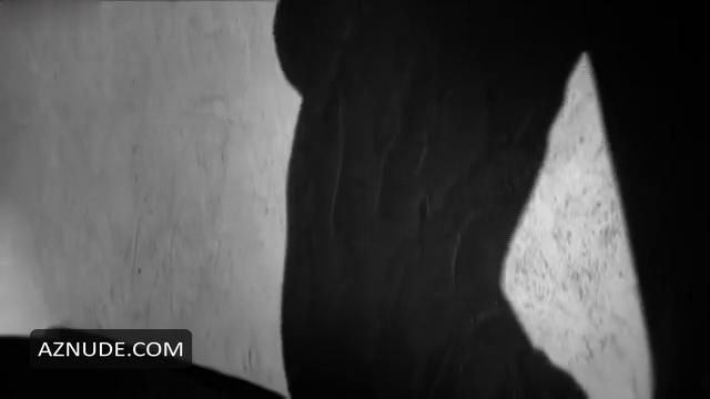 Norah Lehembre in Chronique De L'Ennui, photo 7