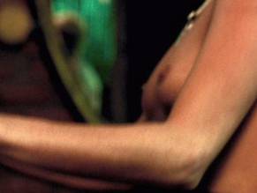 Polly Shannon in The Hunger, photo 24