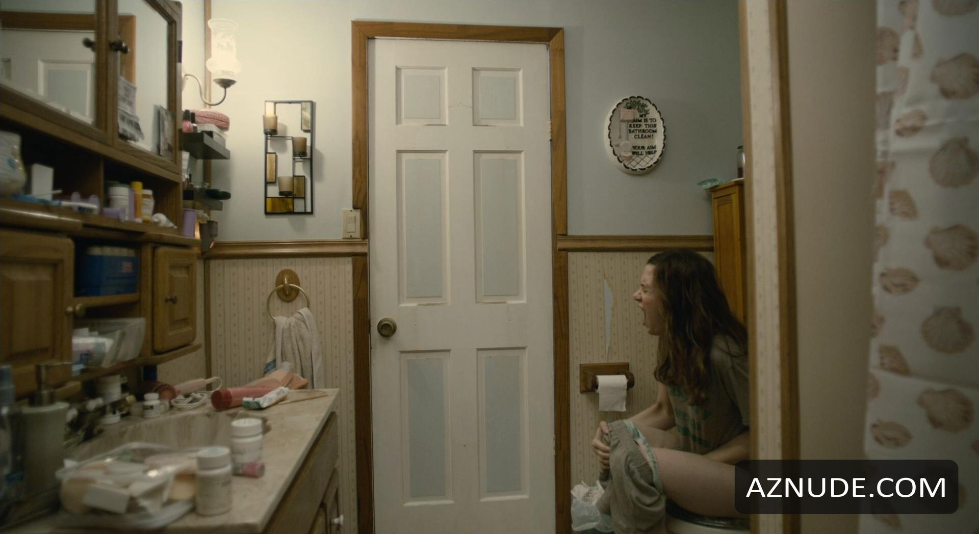 Girl Most Likely in Girl Most Likely, photo 2
