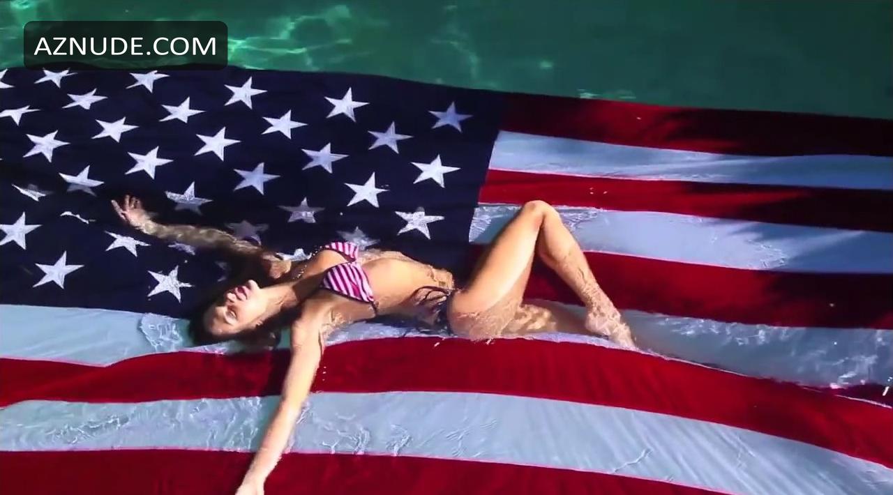 Alessandra Ambrosio in Love Advent Calendar Shoot, photo 1