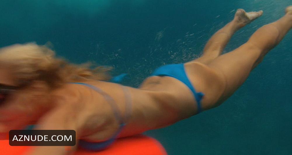 Laura Vandervoort in Into The Blue 2: The Reef, photo 1