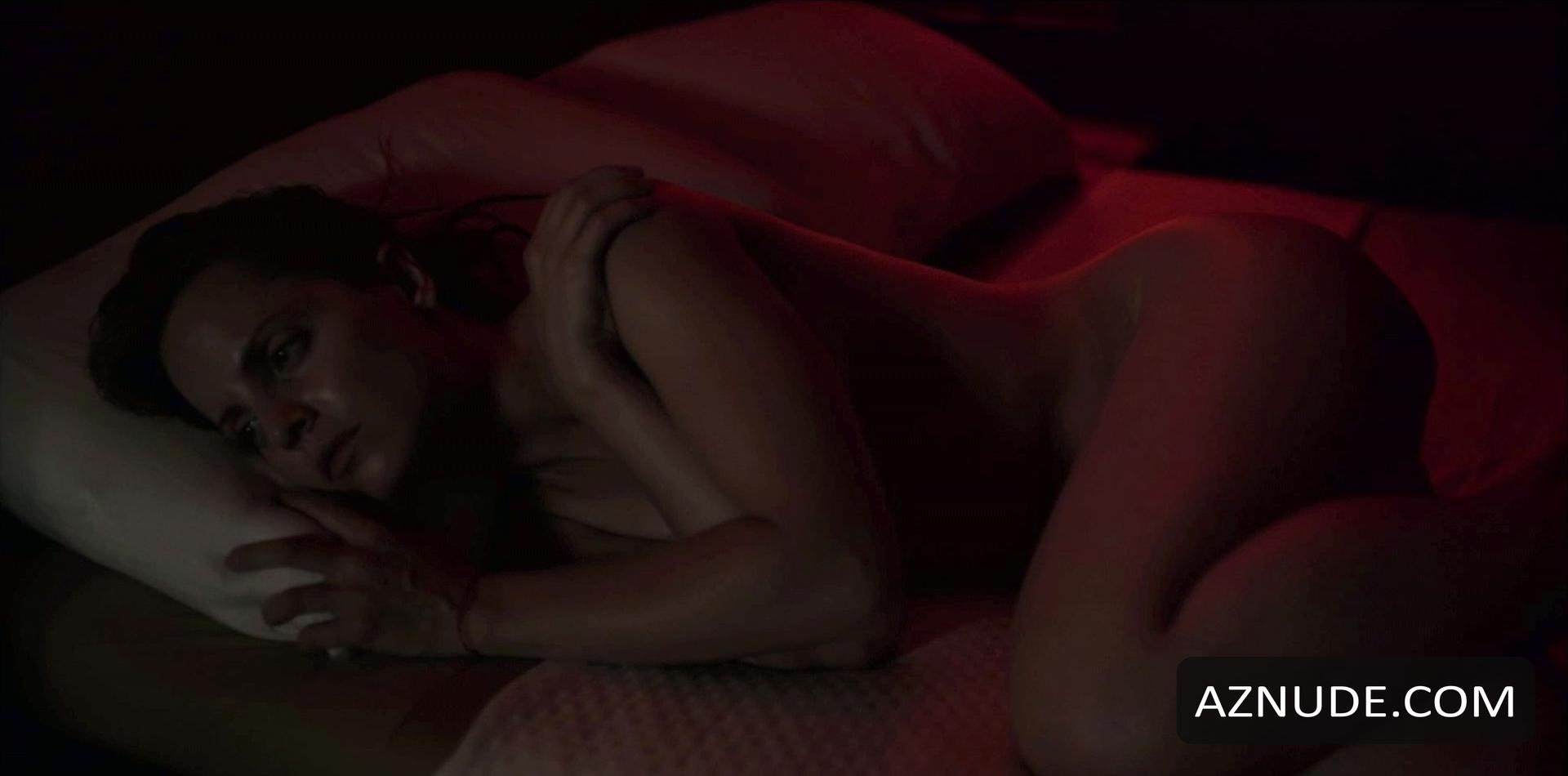 Mena Suvari in Hysteria, photo 3