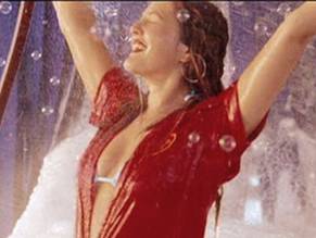 Drew Barrymore in Charlie's Angels: Full Throttle, photo 10