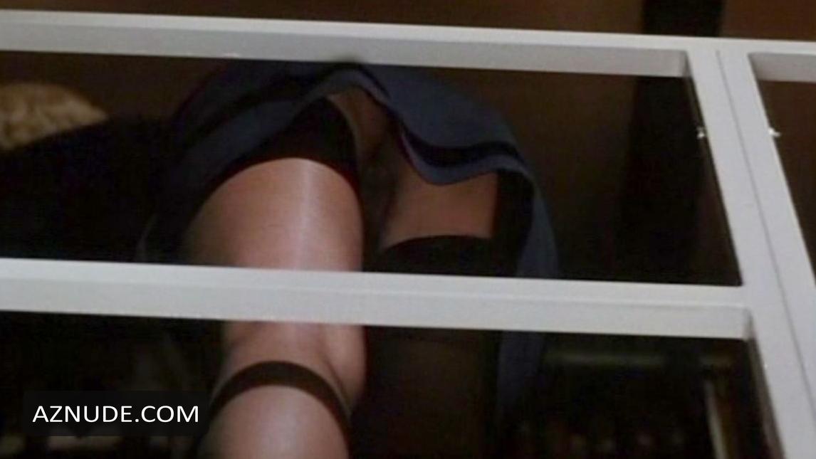 Laura Dean in Emmanuelle 7, photo 1