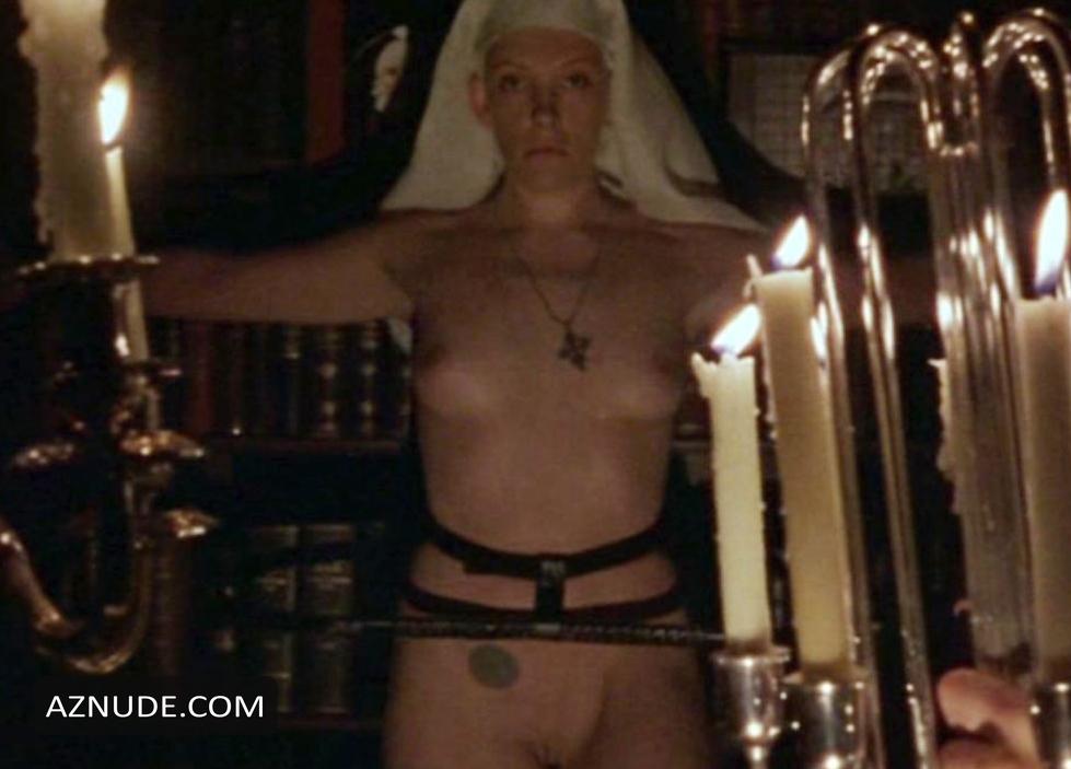 Toni Collette in 81/2 Women, photo 4