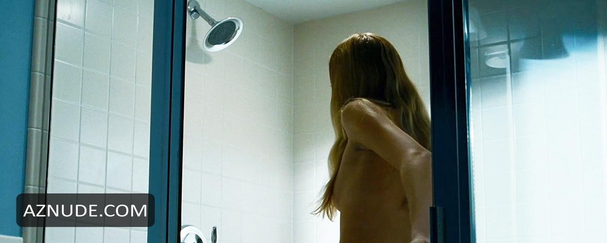 Sarah Roemer in Asylum, photo 5