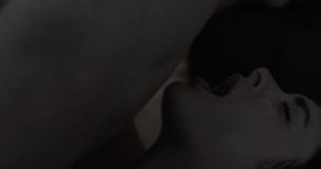 Krysten Ritter in How To Make Love To A Woman, photo 8