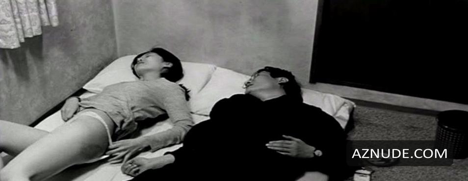 Eun-joo Lee in Virgin Stripped Bare by Her Bachelors, photo 8