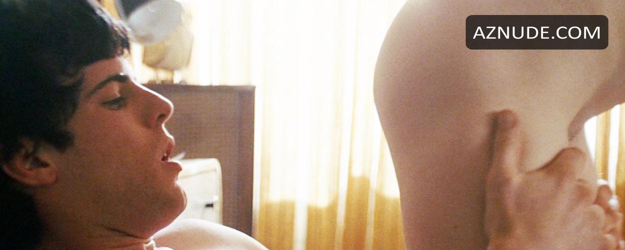 Andrea Riseborough in Love You More, photo 3