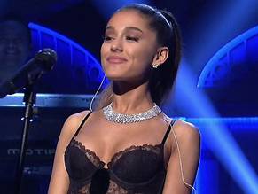 Ariana Grande in Saturday Night Live (1976-), photo 4