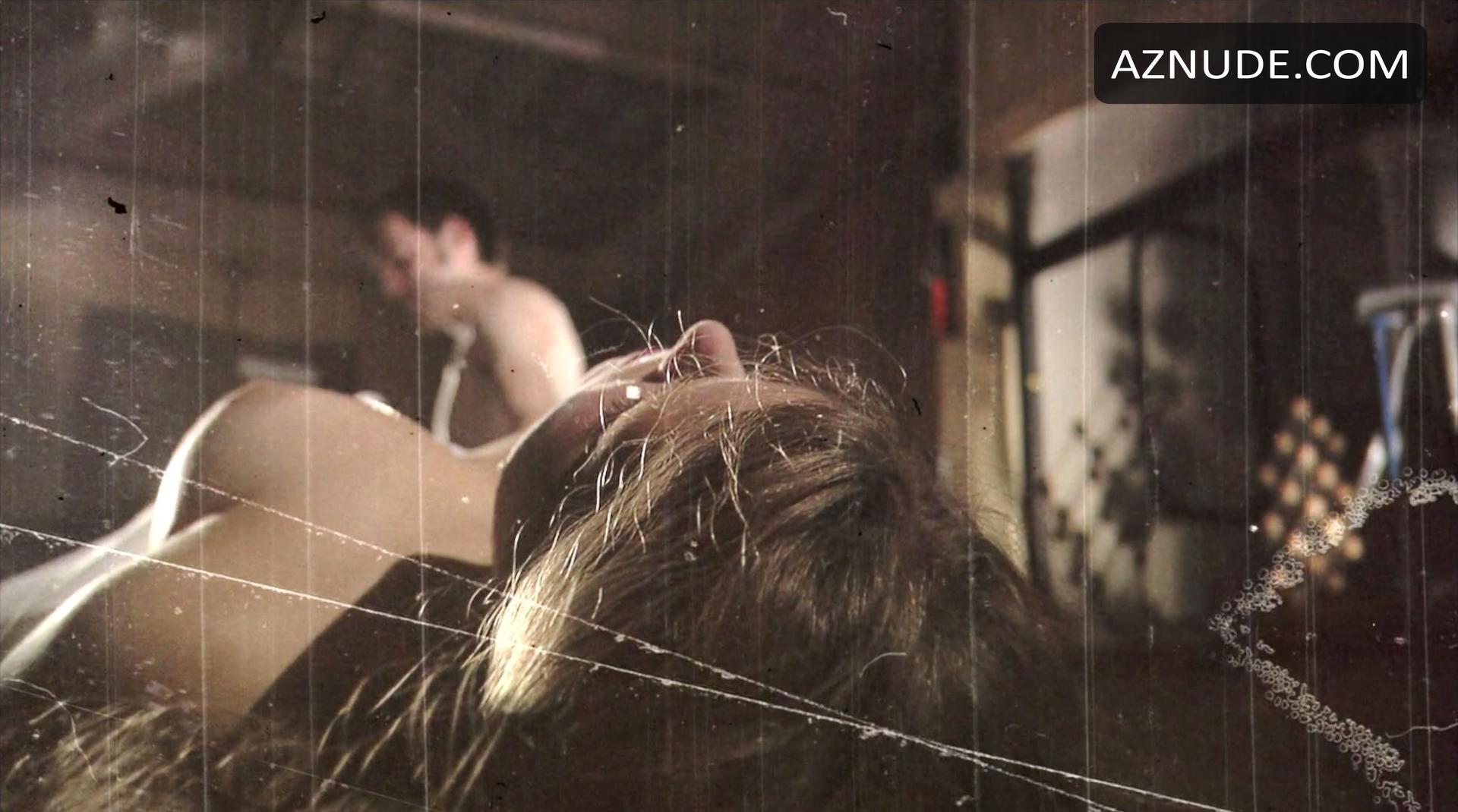 Stephani Daft in A Cadaver Christmas, photo 19