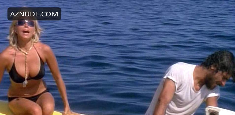 Mariangela Melato in Swept Away, photo 2