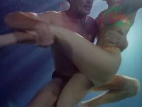 Lisa Stahl in Baywatch, photo 5