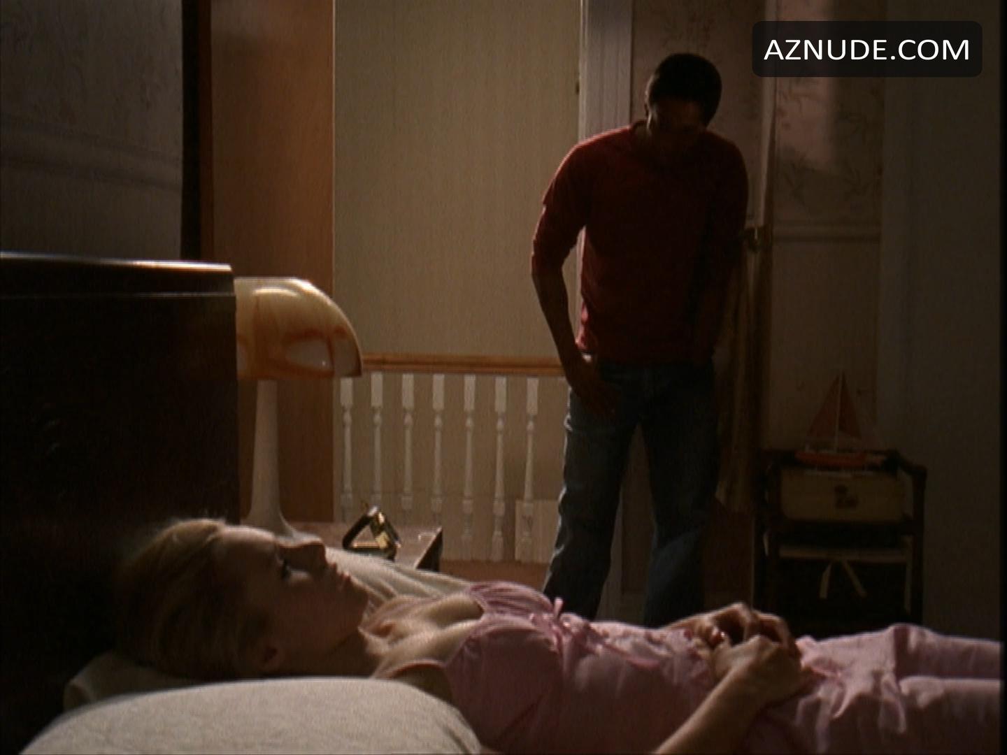 Kristen Bell in Gracie's Choice, photo 1