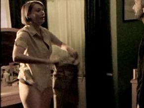 Sarah Parish in Recovery, photo 14