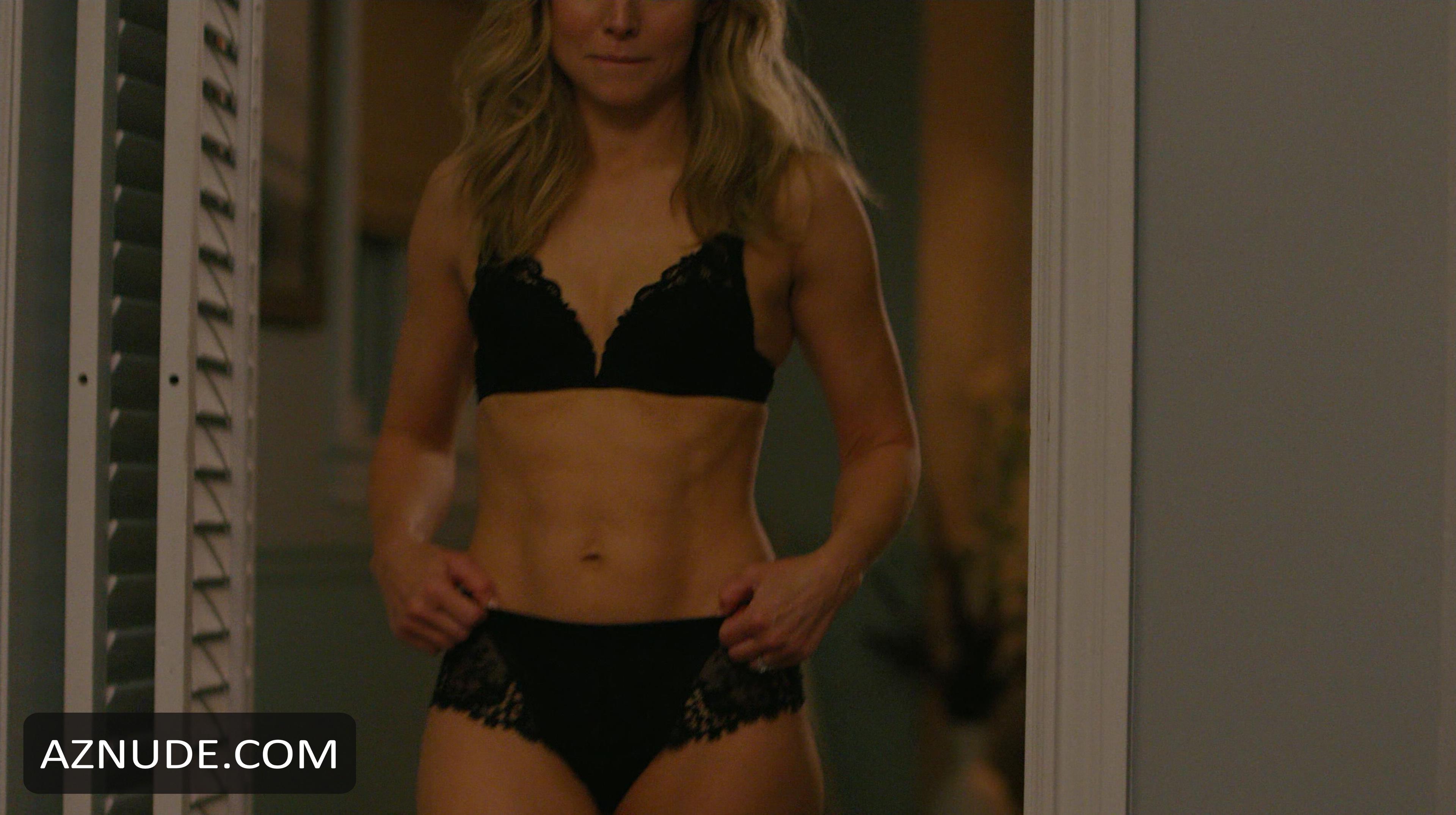 Kristen Bell in The Woman in the House Across the Street from the Girl in the Window (2022-), photo 41