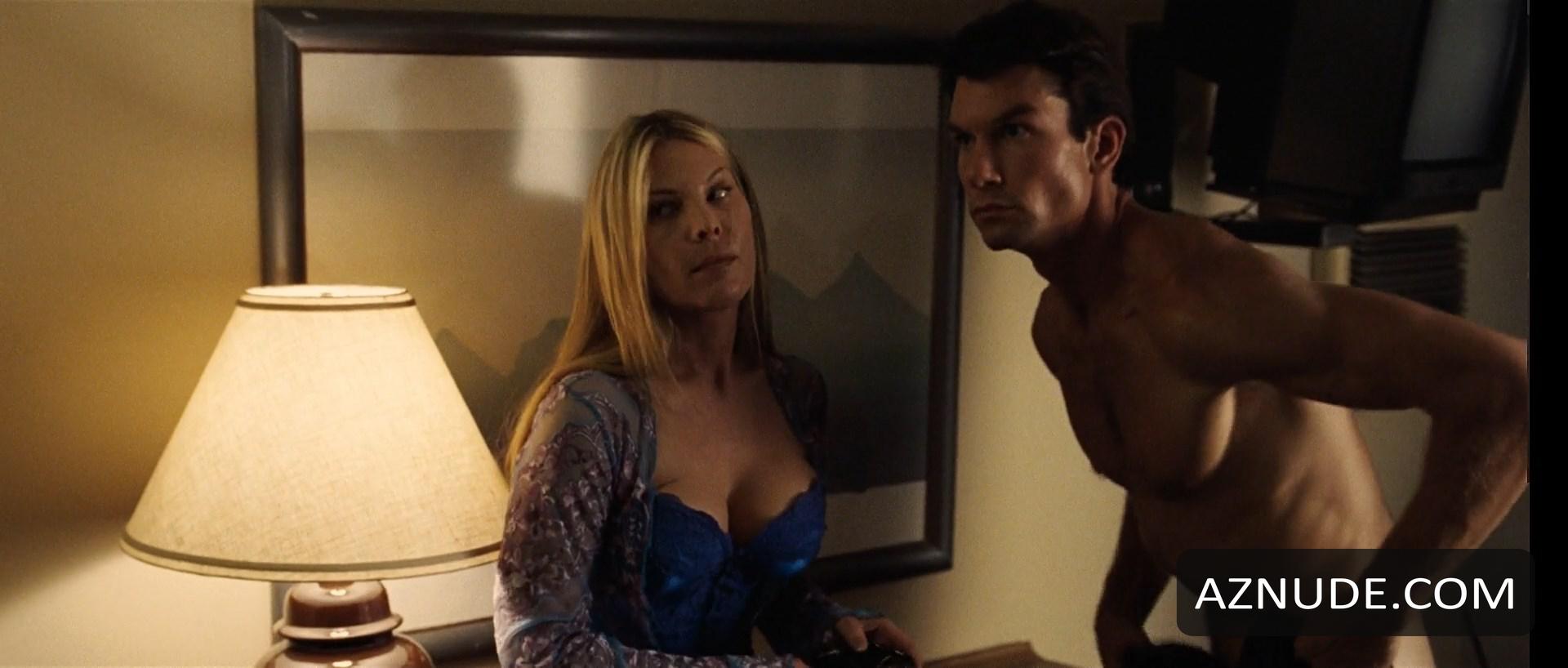 Deborah Kara Unger in Lies & Alibis, photo 20