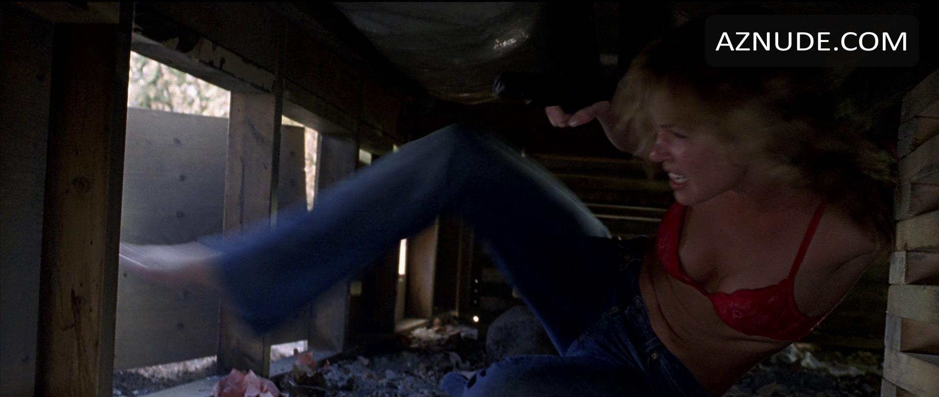 Ashley Scott in Walking Tall, photo 20
