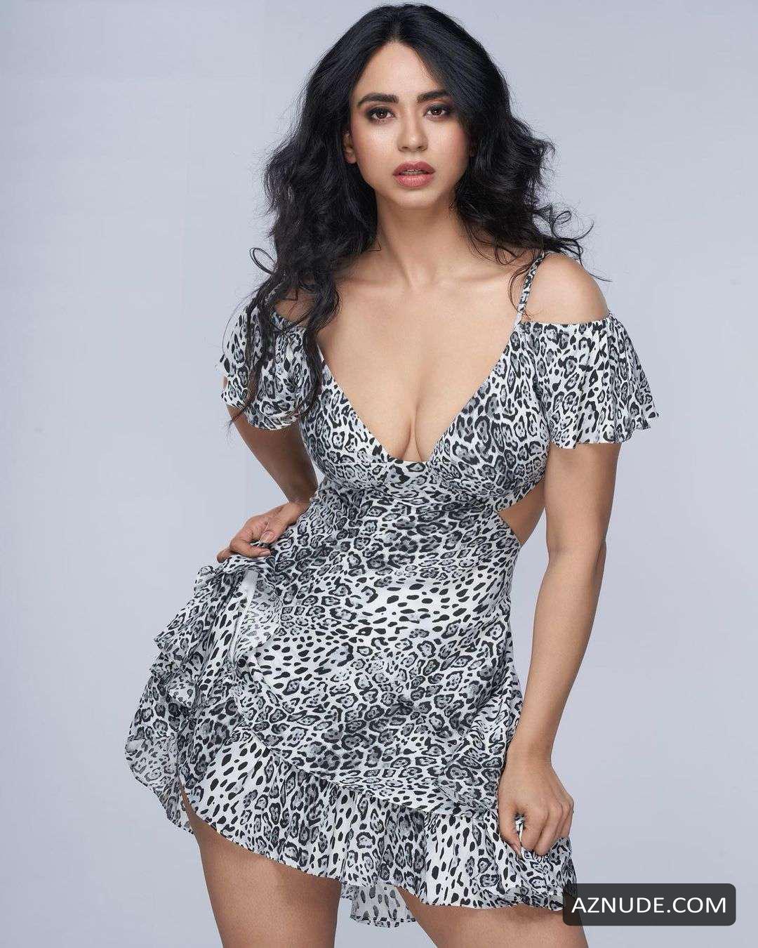 Soundarya Sharma in Housefull 4, photo 98