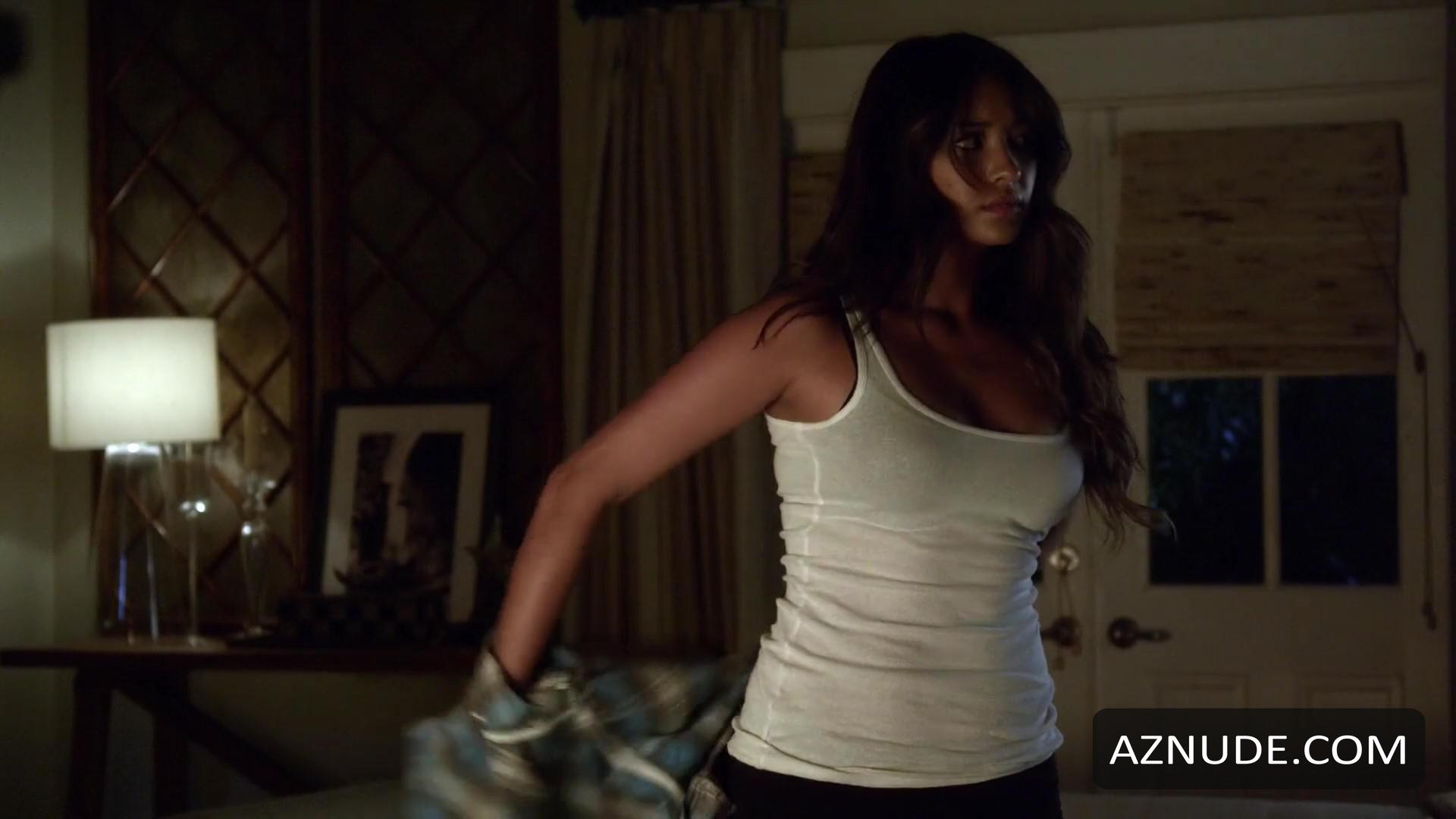 Shay Mitchell in Pretty Little Liars, photo 3