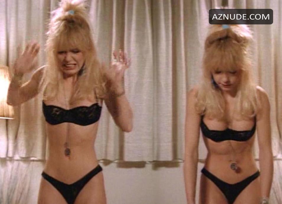 Linnea Quigley in Vice Academy 2, photo 5