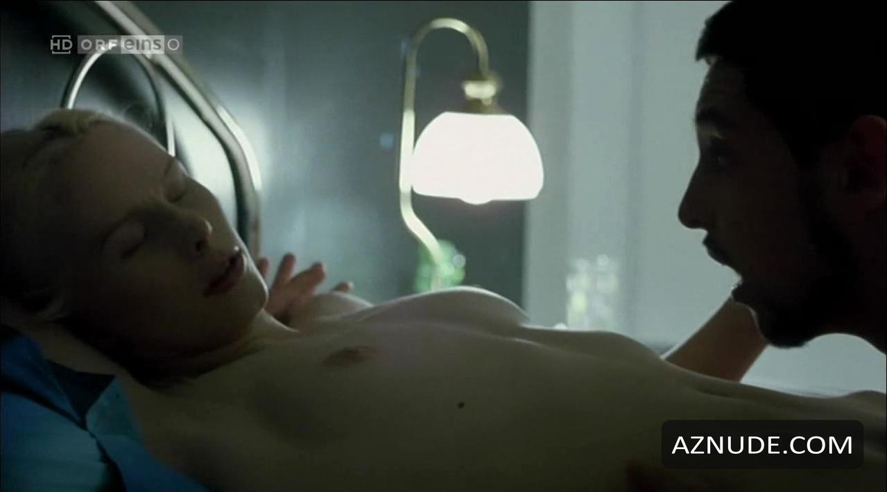 Susanne Wuest in Antares, photo 6