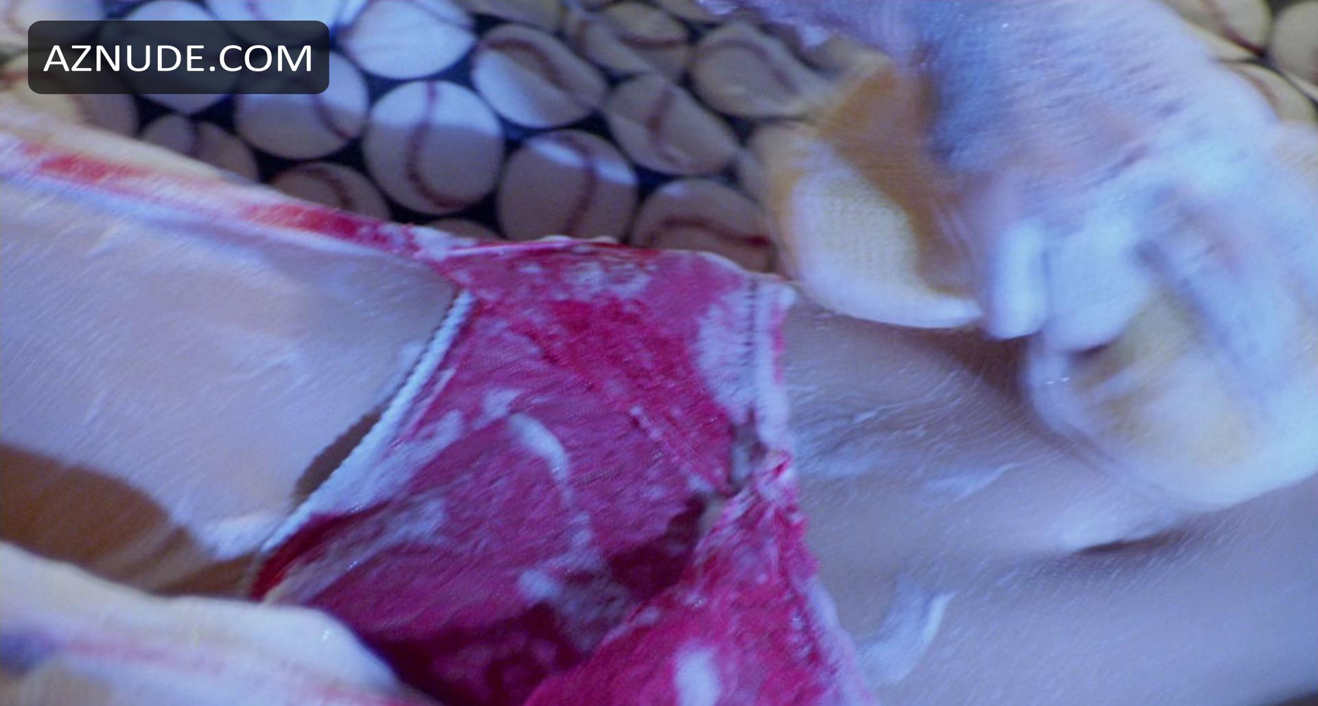 Jaime King in Slackers, photo 41