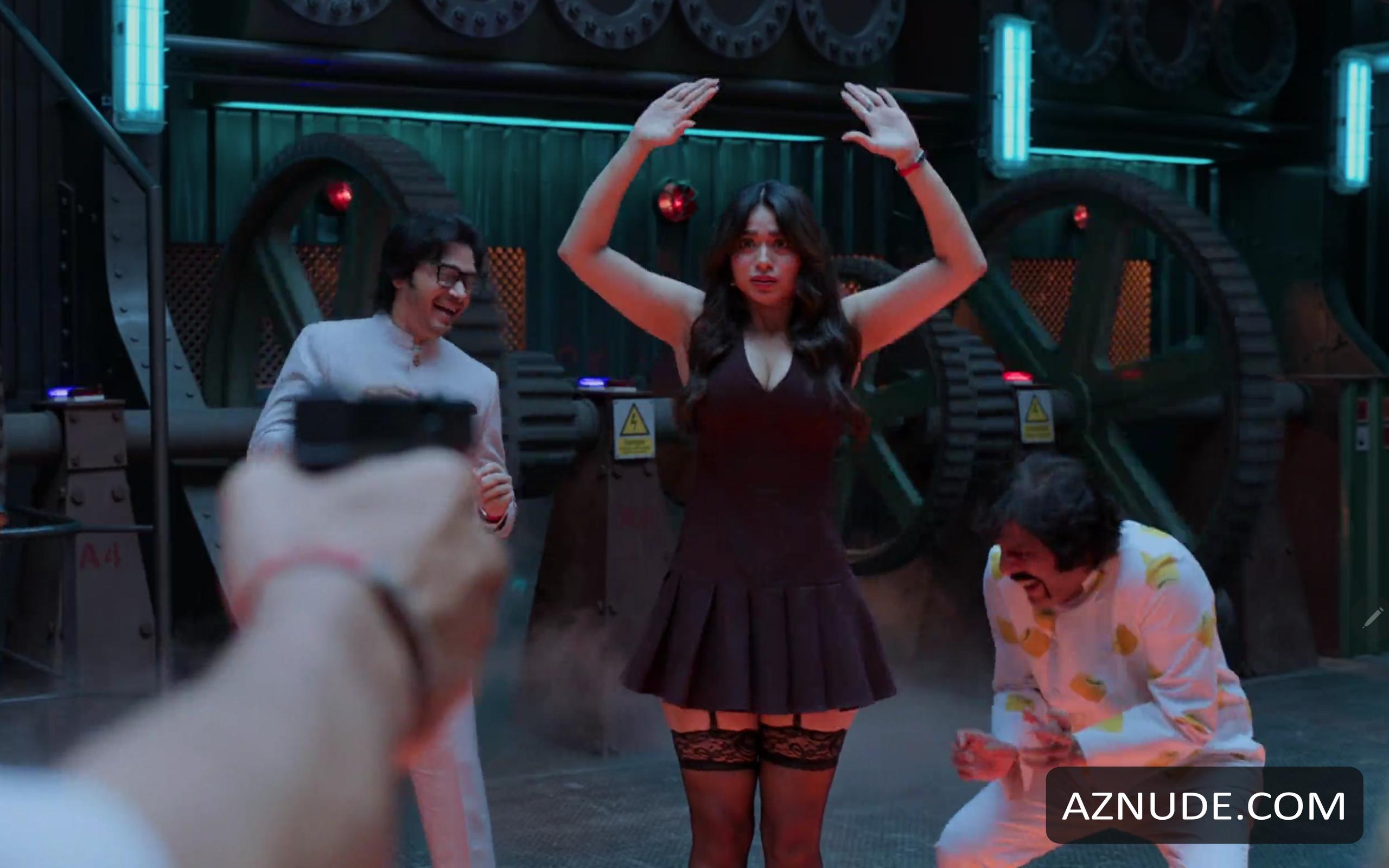 Soundarya Sharma in Housefull 4, photo 52