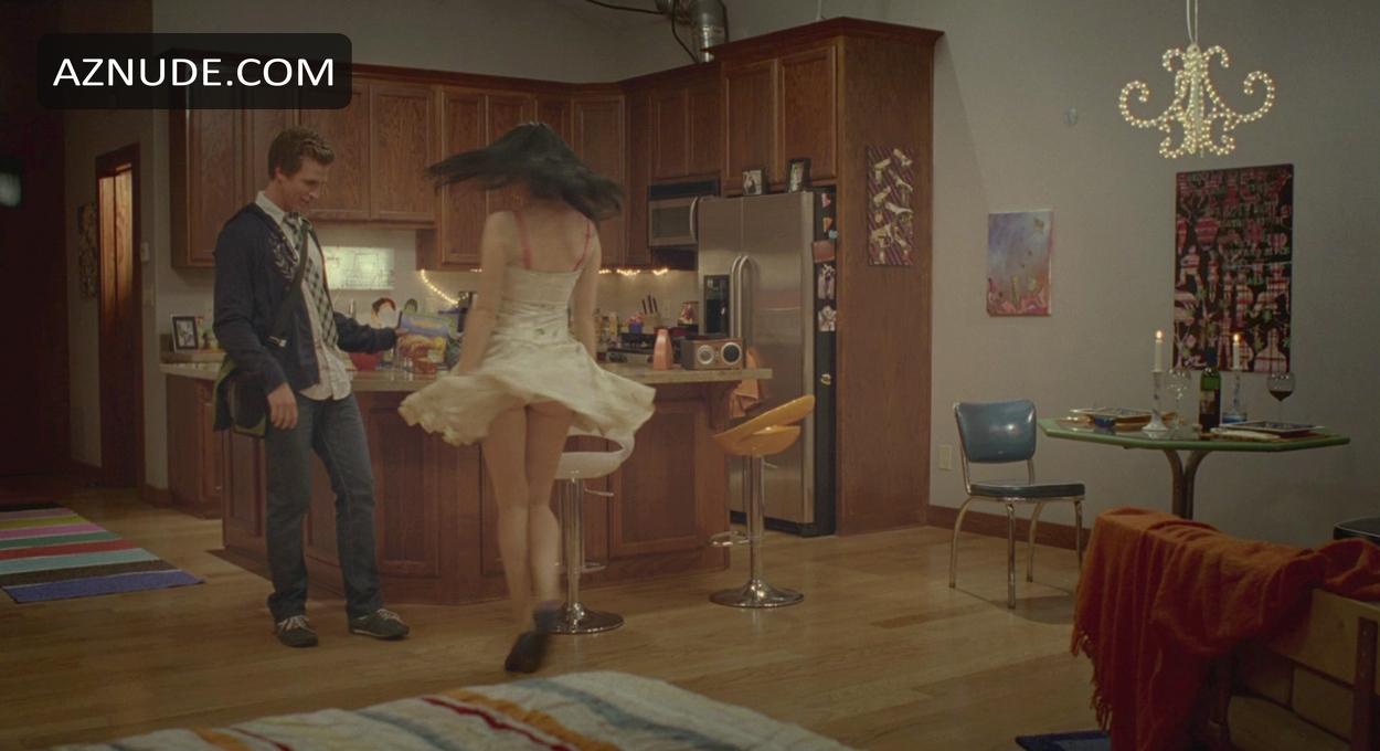 Krysten Ritter in How To Make Love To A Woman, photo 2