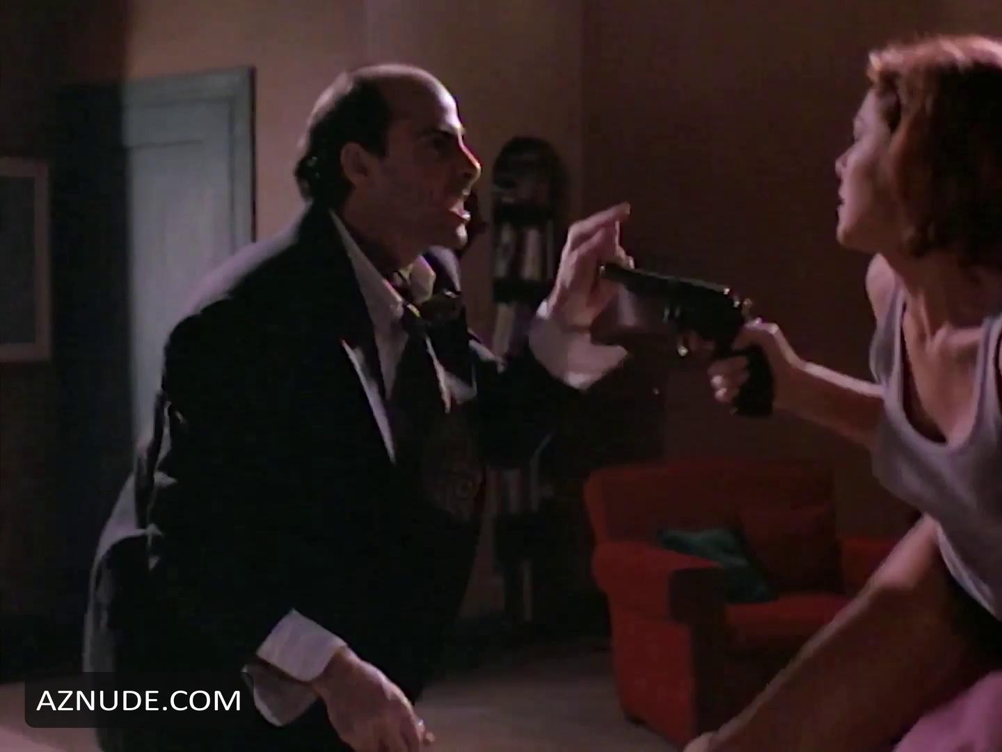 Kari Wuhrer in Sex and the Other Man, photo 29