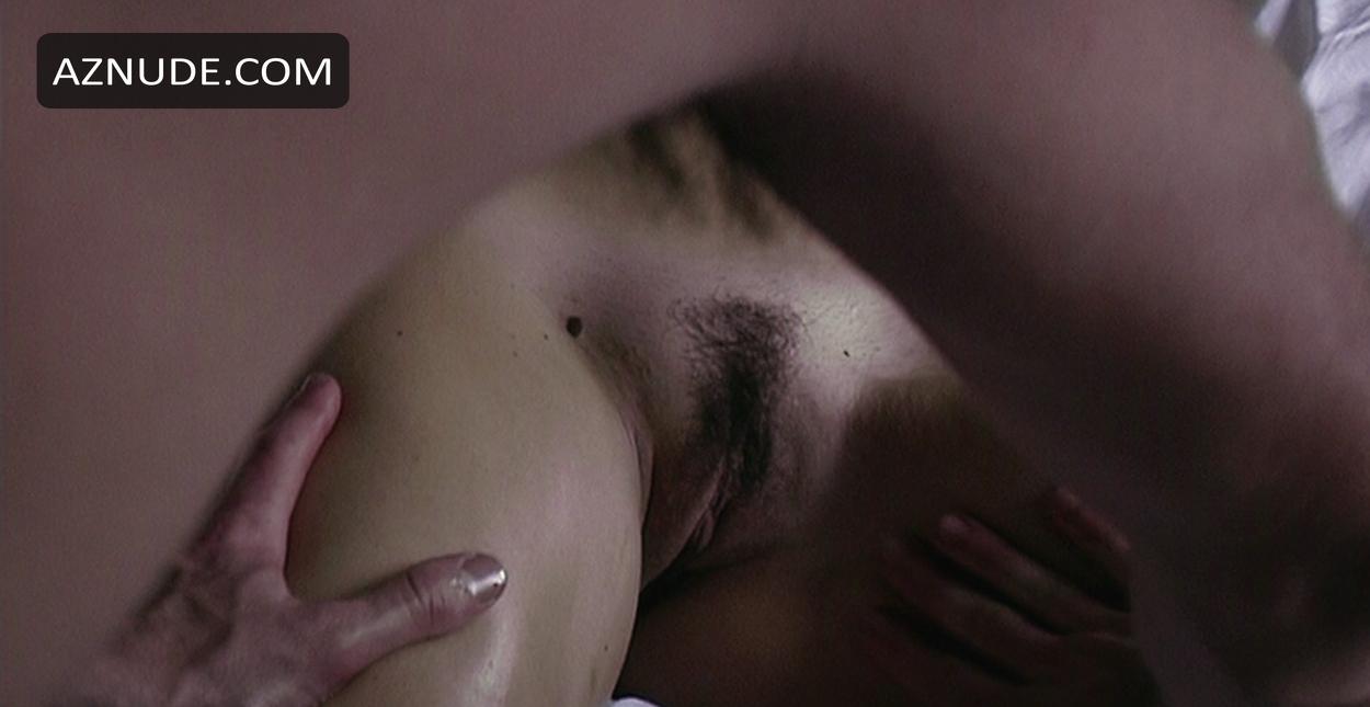 Margo Stilley in 9 Songs, photo 15