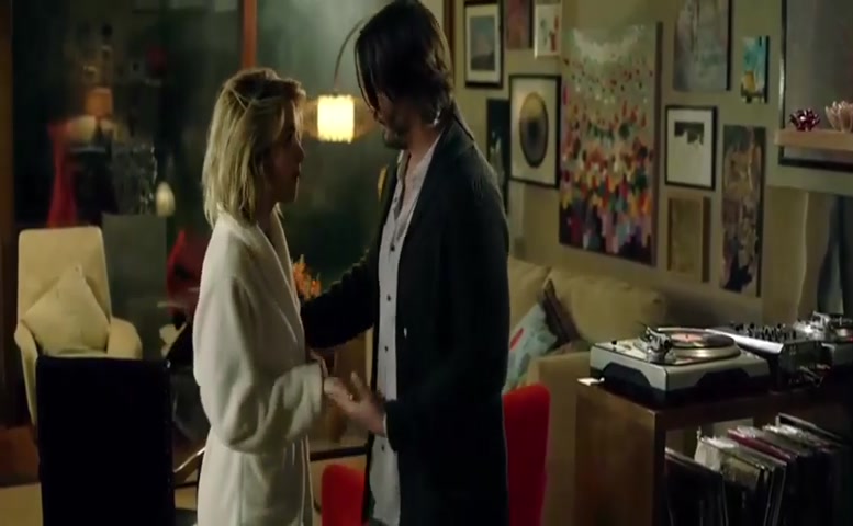 Lorenza Izzo in Knock Knock, photo 14